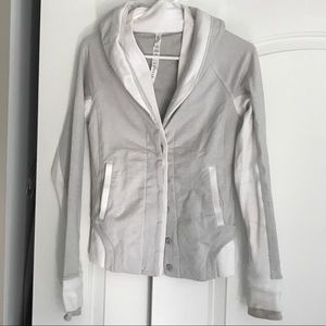 LULULEMON (Like New) Grey/White Jacket, Size 2